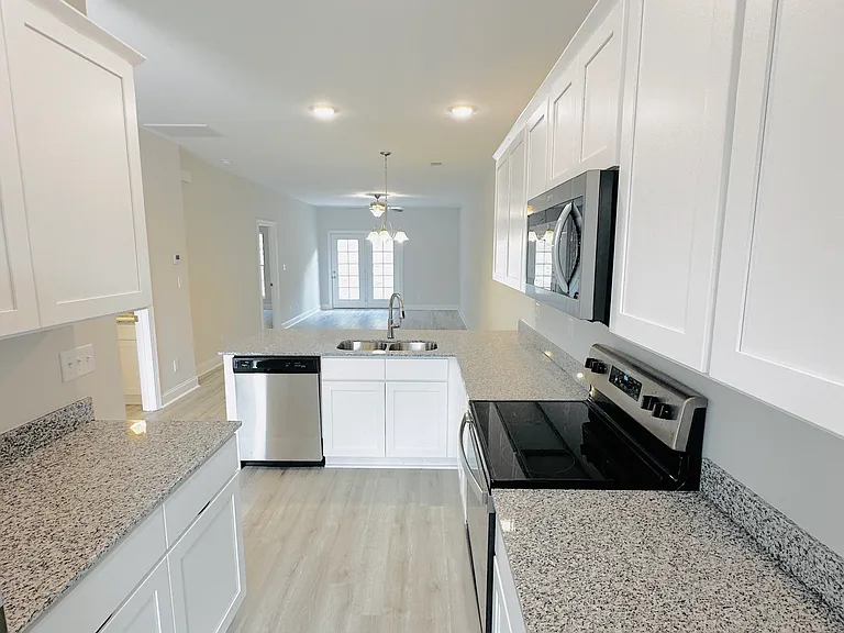1227 University Ln #C — Photo 13