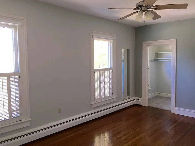 469 W Church St — Photo 11