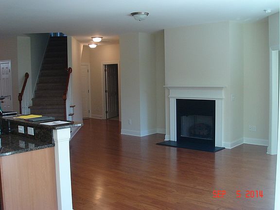 2nd image of 4163 Cambridge Cove Cir SE Unit 2