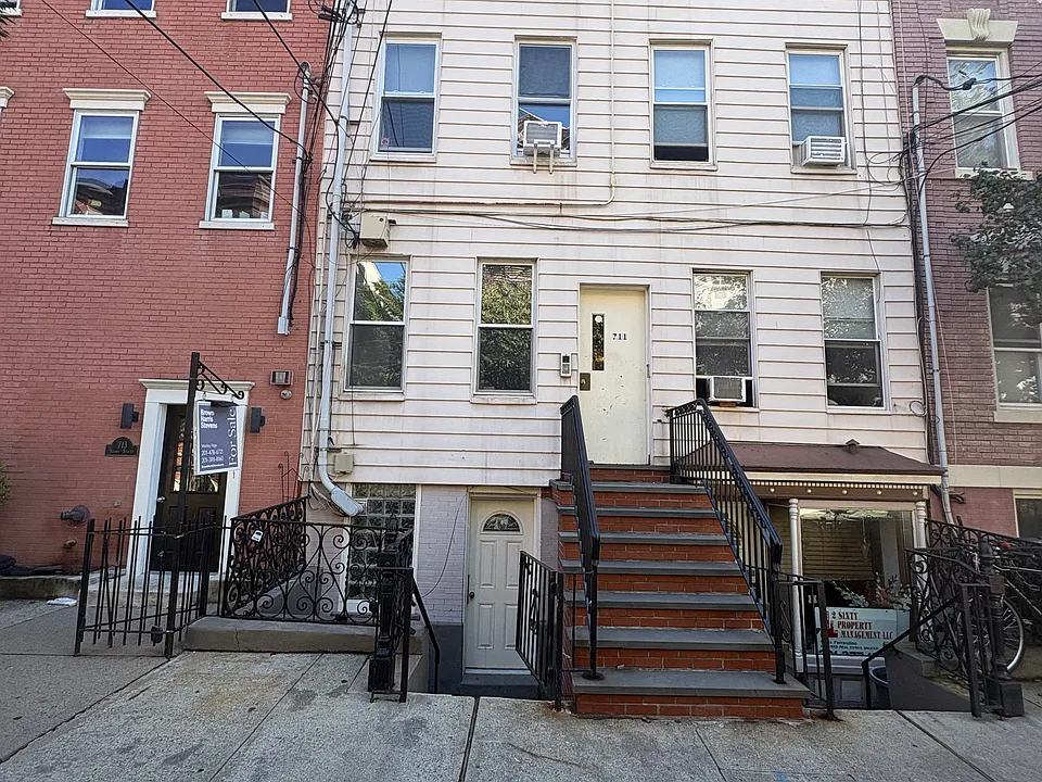 711 Adams St #1