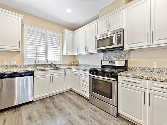 3rd image of 510 S Casita St