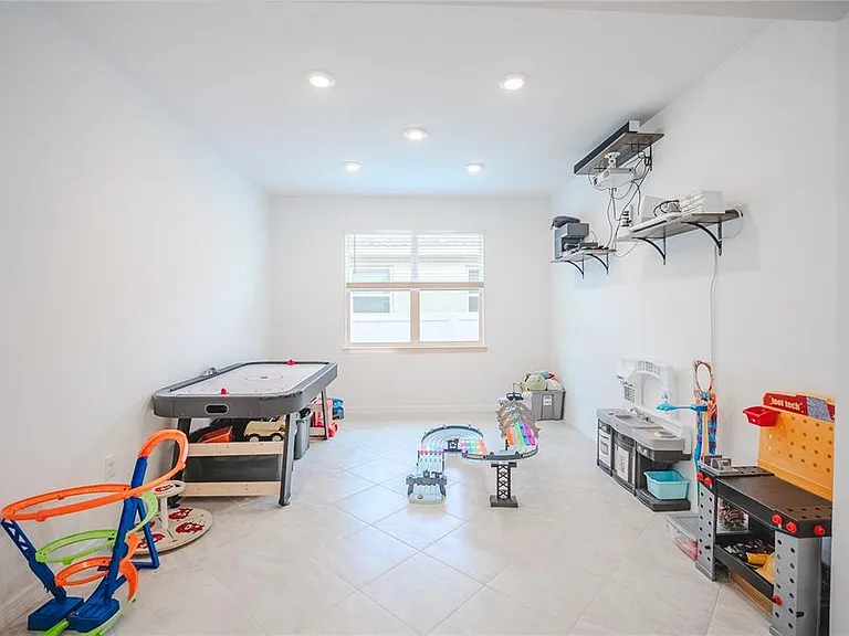 6200 SW 72nd Ter — Photo 42