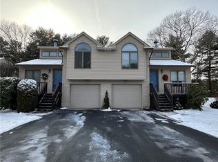 92 Cardinal Dr, North Kingstown, RI 02852