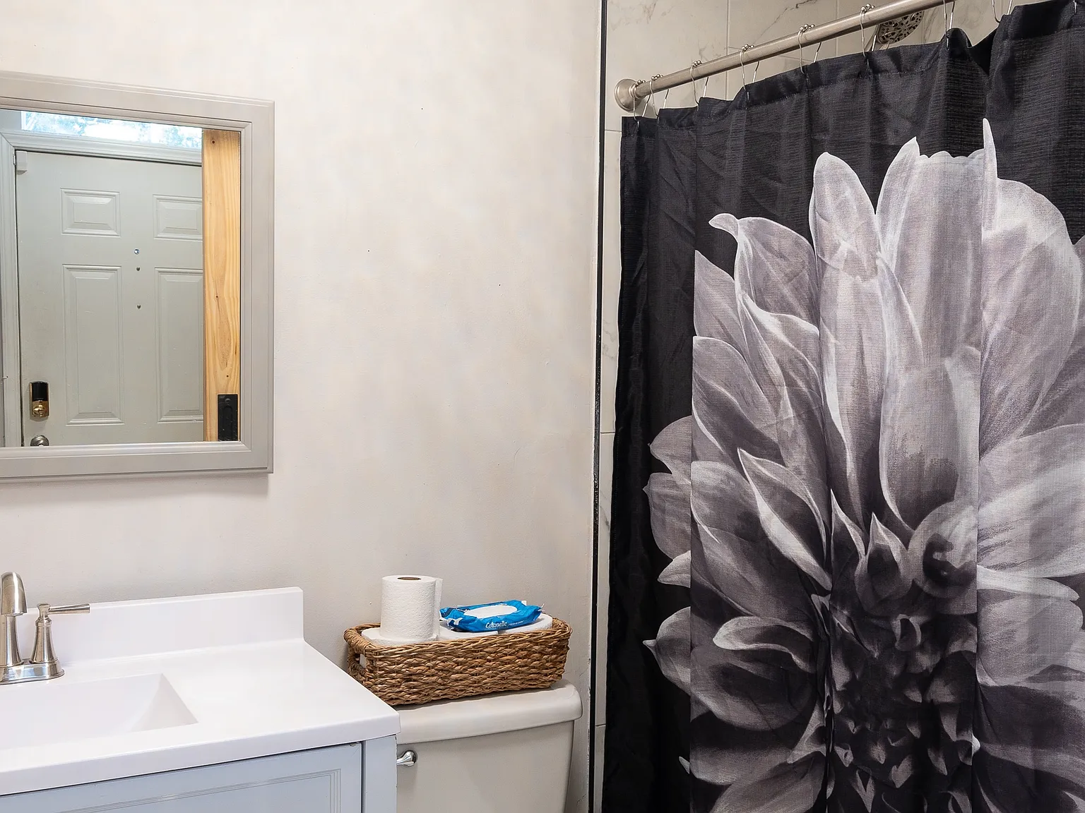2 bed, 1073 sqft, $2,800 — Photo 4