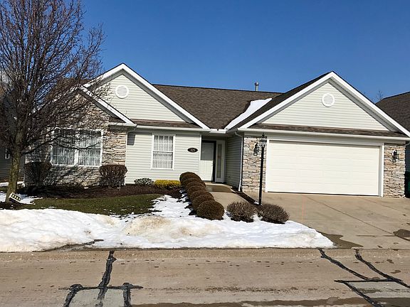 3rd image of 325 Falling Leaf Dr