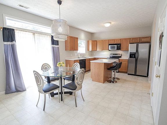 2nd image of 3585 Goodall Ct
