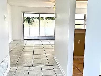 5th image of 405 Caracas Dr