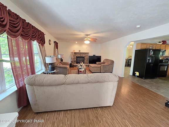 3rd image of 7470 Leila Ct