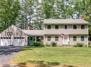 129 Oakhurst Rd, Cape Elizabeth, ME 04107