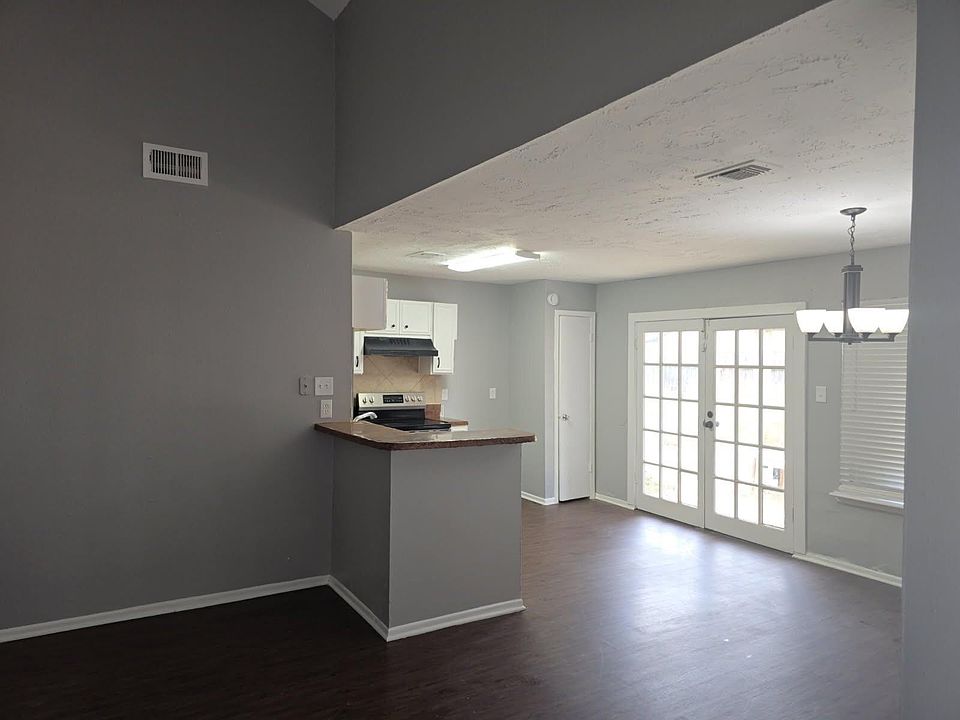 1st image of 23926 Silversmith Ln