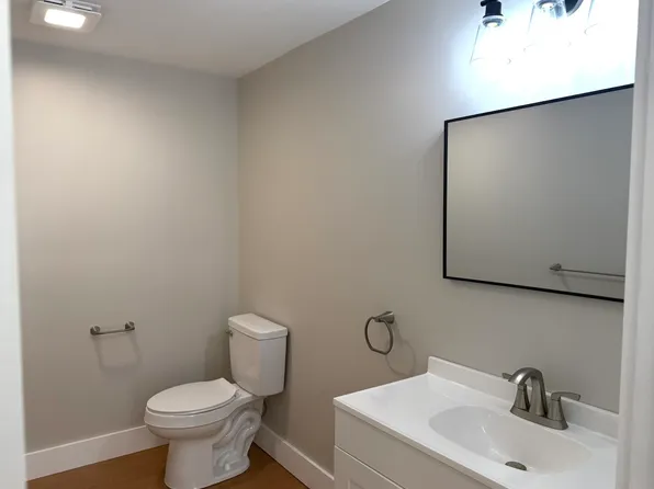 99 Summer St, Franklin, MA 02038