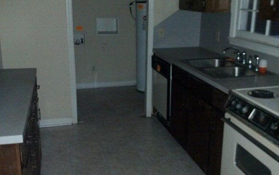 3rd image of 1201 S L St