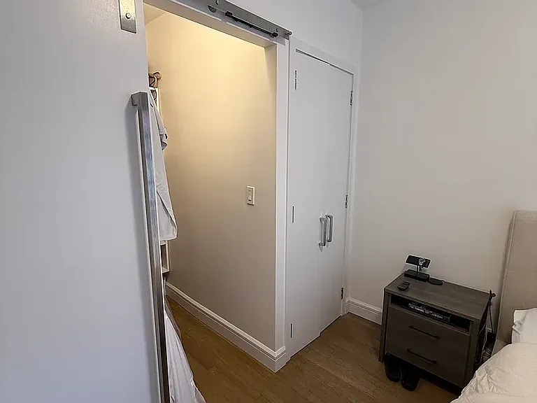 210 W 19th St #6G — Photo 11
