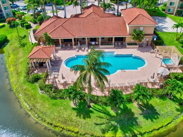 116 Villa Cir, Boynton Beach, FL
