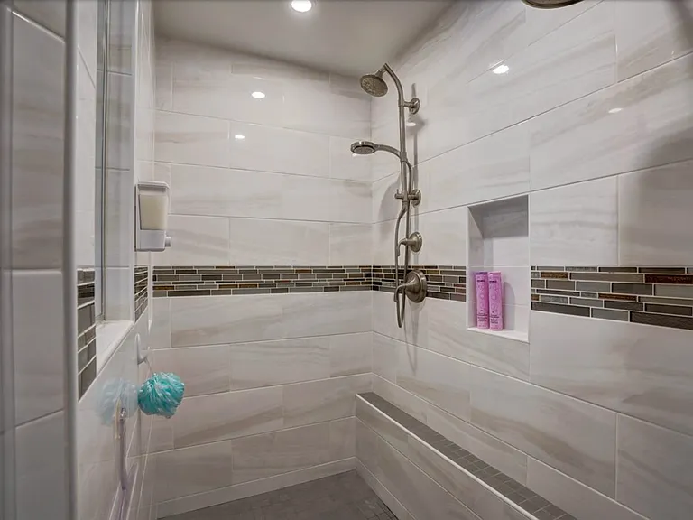 625 N Segoe Rd — Photo 20