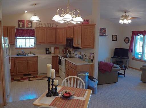 3rd image of 102 Richland Ave