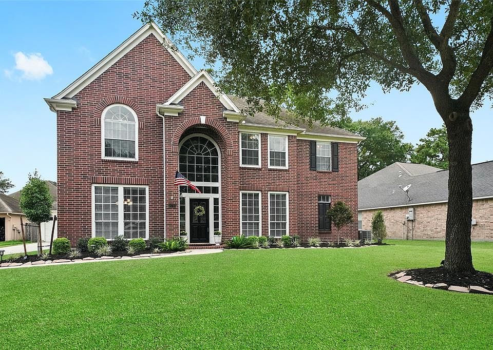 1st image of 18711 Chestnut Crest Dr