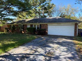 2619 Navajo Dr, Bowling Green, KY 42104