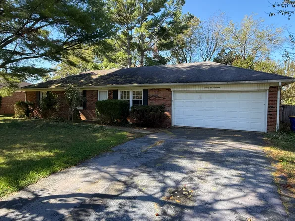 2619 Navajo Dr, Bowling Green, KY 42104