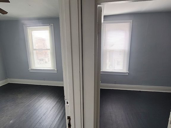 4th image of 1800 Victoria Ave Floor 2