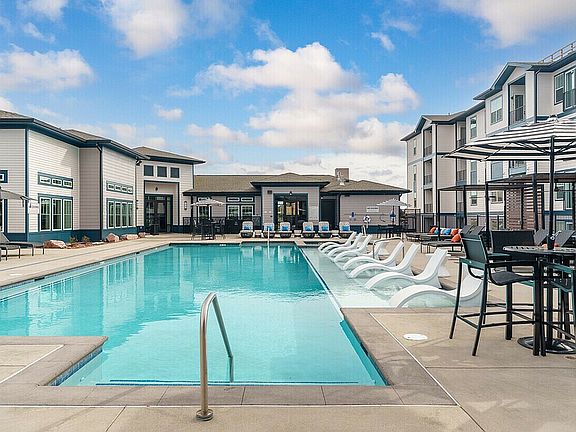 Jasper at Victory Ridge Pool