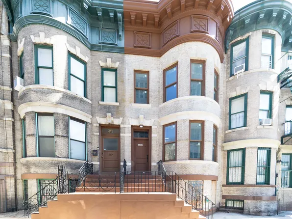 1102 Jackson Avenue A image 1 of 36