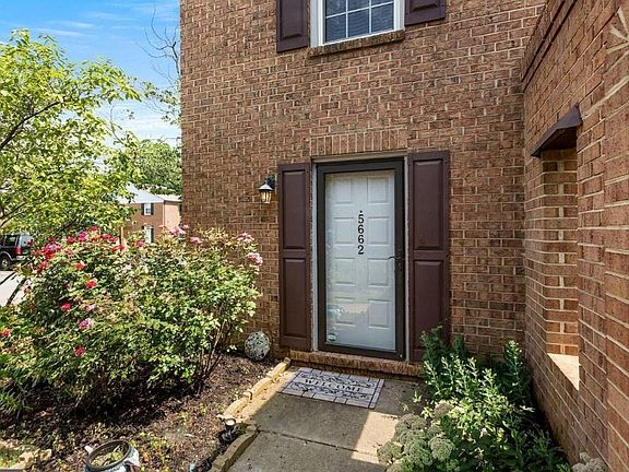 3rd image of 5662 Independence Cir