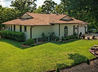 2 Ceres Cir, Bella Vista, AR 72715