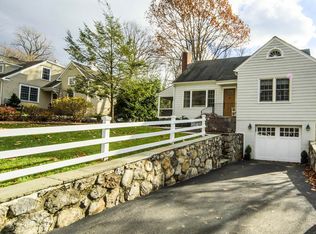 14 W Elm St, Darien, CT 06820
