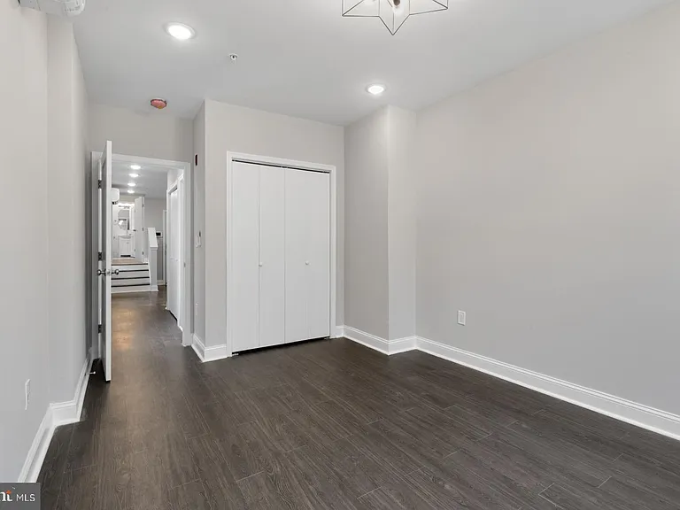 624 N 35th St #3 — Photo 10