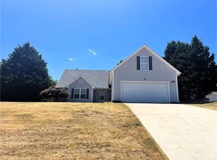 7320 Pea Ridge Pl, Gainesville, GA 30506