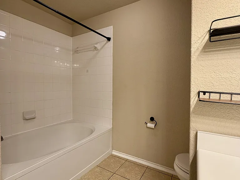 419 Dolly Dr — Photo 10