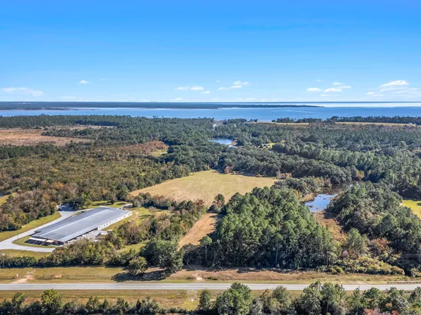 3400 S Garcon Point Rd, Milton, FL 32583