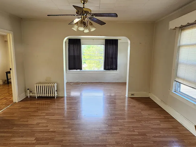 423 Washington Ave #2 — Photo 4