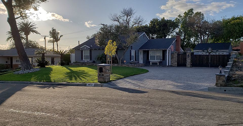 2nd image of 10013 Mollyknoll Ave