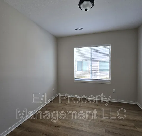 12195 N Fennec — Photo 19