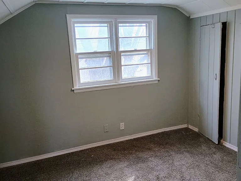 1125 Central Ave N #3 — Photo 9
