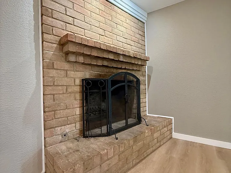 1005 Seminole Ln — Photo 6