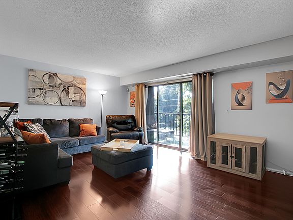 2nd image of 907 S Williams St APT 206