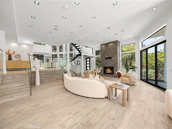 4th image of 6358 La Rocha Dr