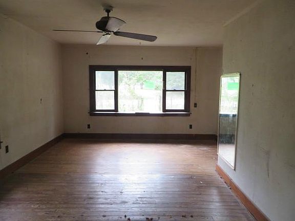 2nd image of 798 W 72nd St