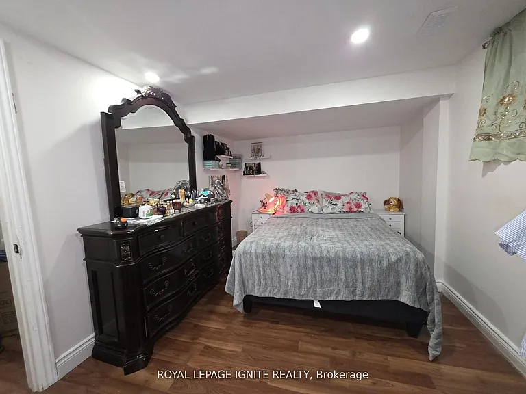 54 Harley Dr #BASEMENT — Photo 7