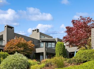 5758 S Riverpoint Ln, Portland, OR 97239