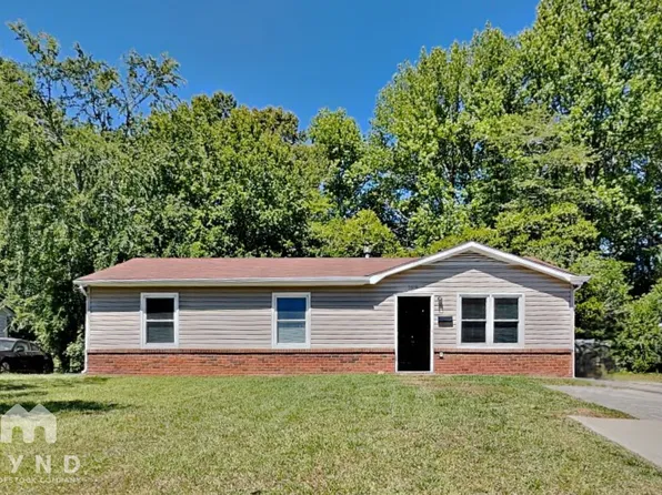 3519 Misty Wood Dr, Charlotte, NC 28269