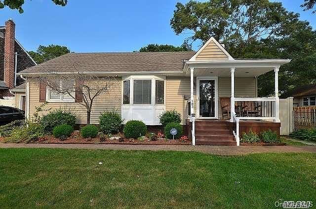 1st image of 103 Eastlake Avenue