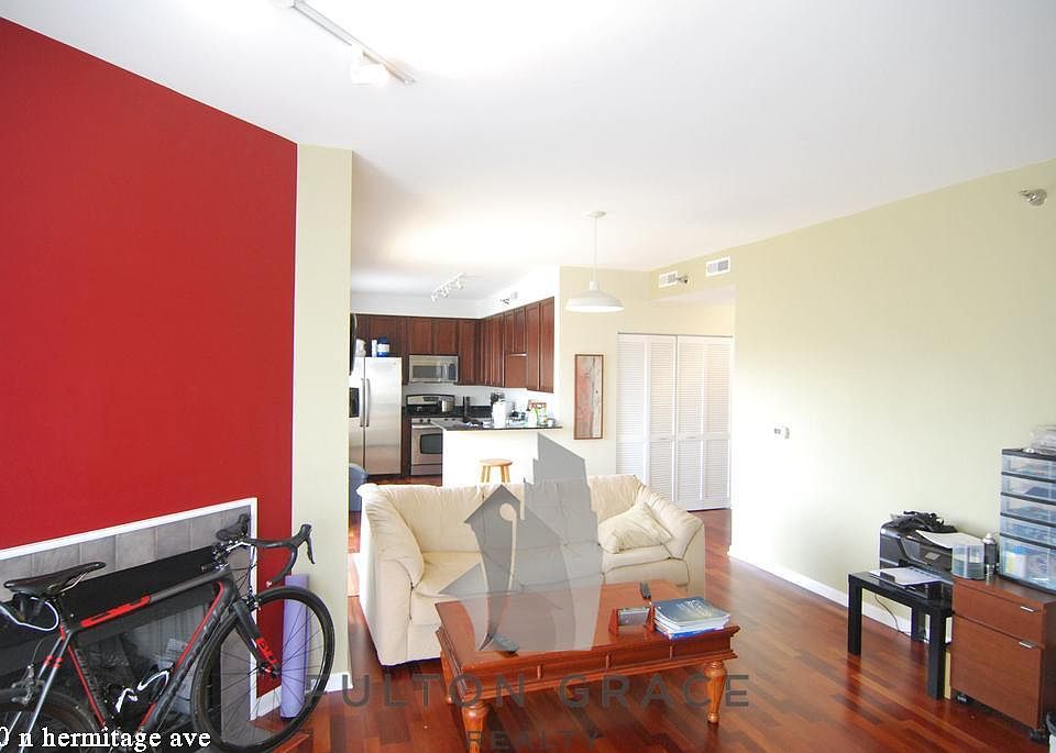 1st image of 100 N Hermitage Ave #1013