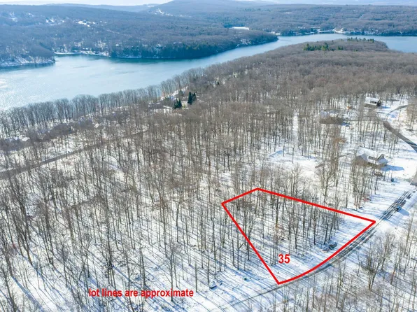 35 Winding Estates Dr, Mc Henry, MD 21541