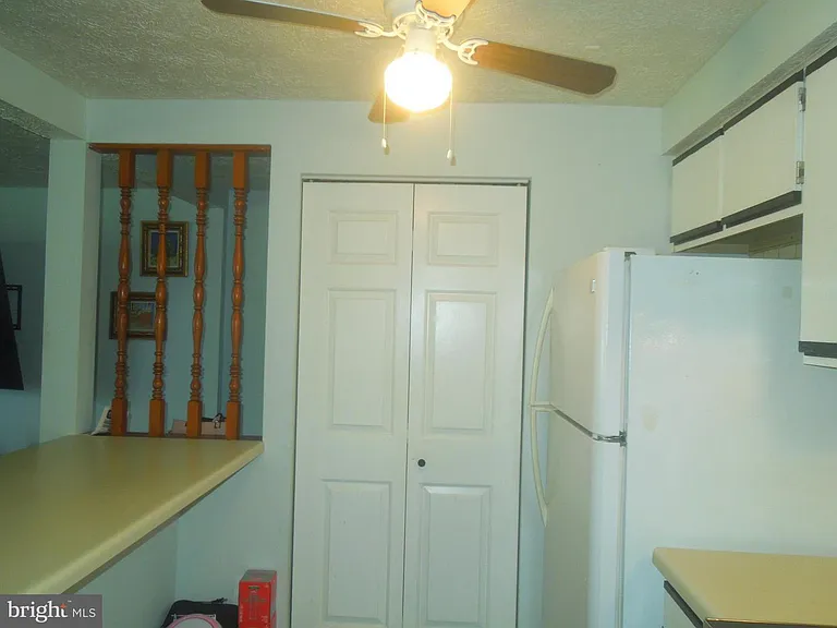 8030 Abbey Ct #B — Photo 6