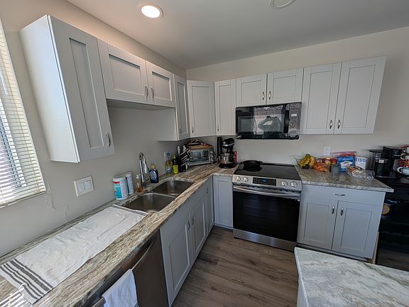 5th image of 19 Terrel Dr #9