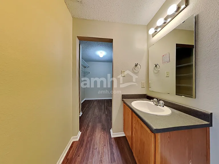 2317 Bridlewood Dr — Photo 14